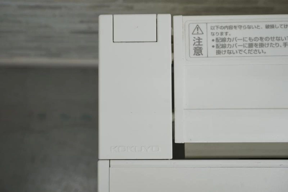 コクヨ iS 077平机〔ホワイト天板〕