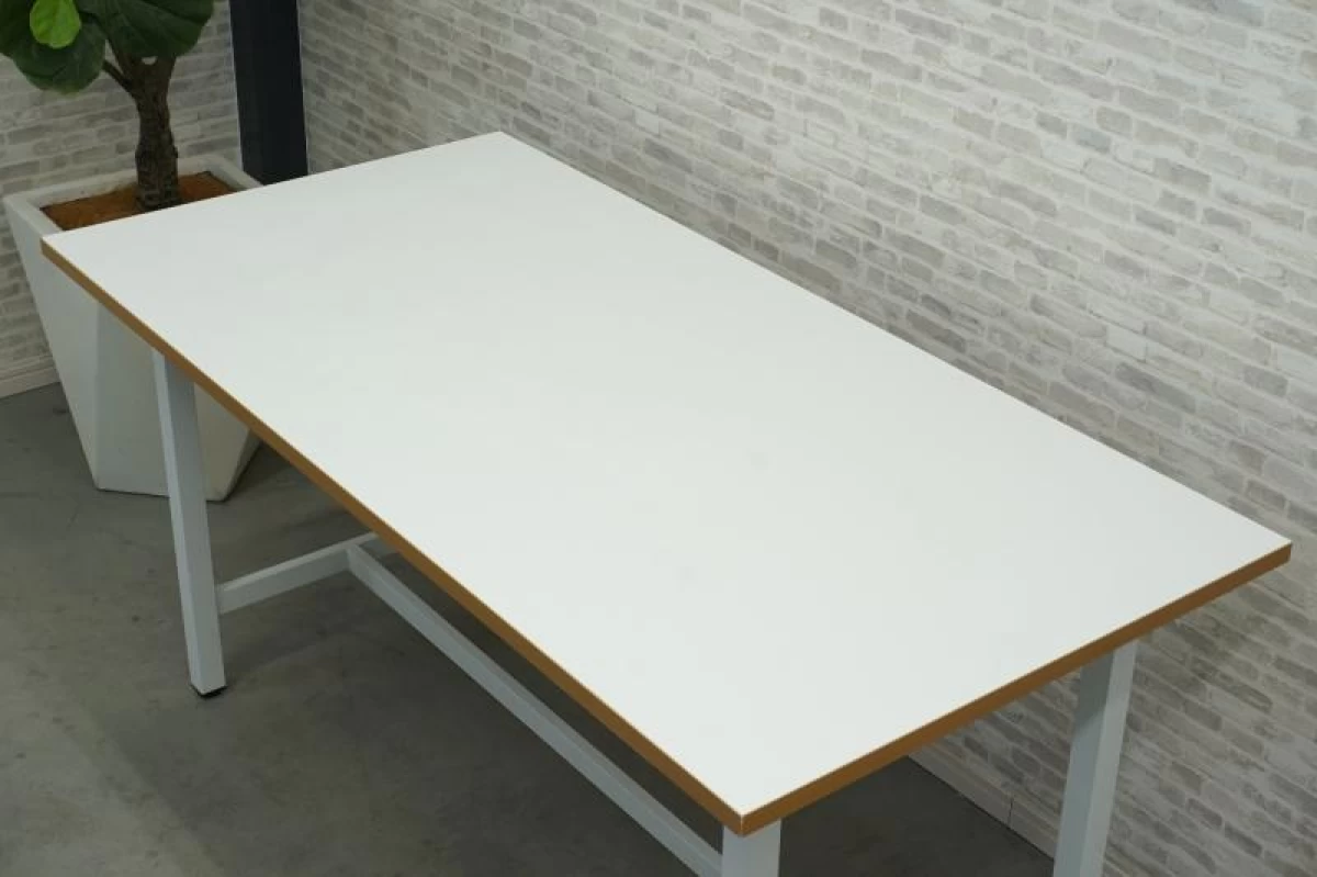 アール・エフ・ヤマカワ ラヴォーロ 1575軽量作業台〔H740、ホワイト天板〕