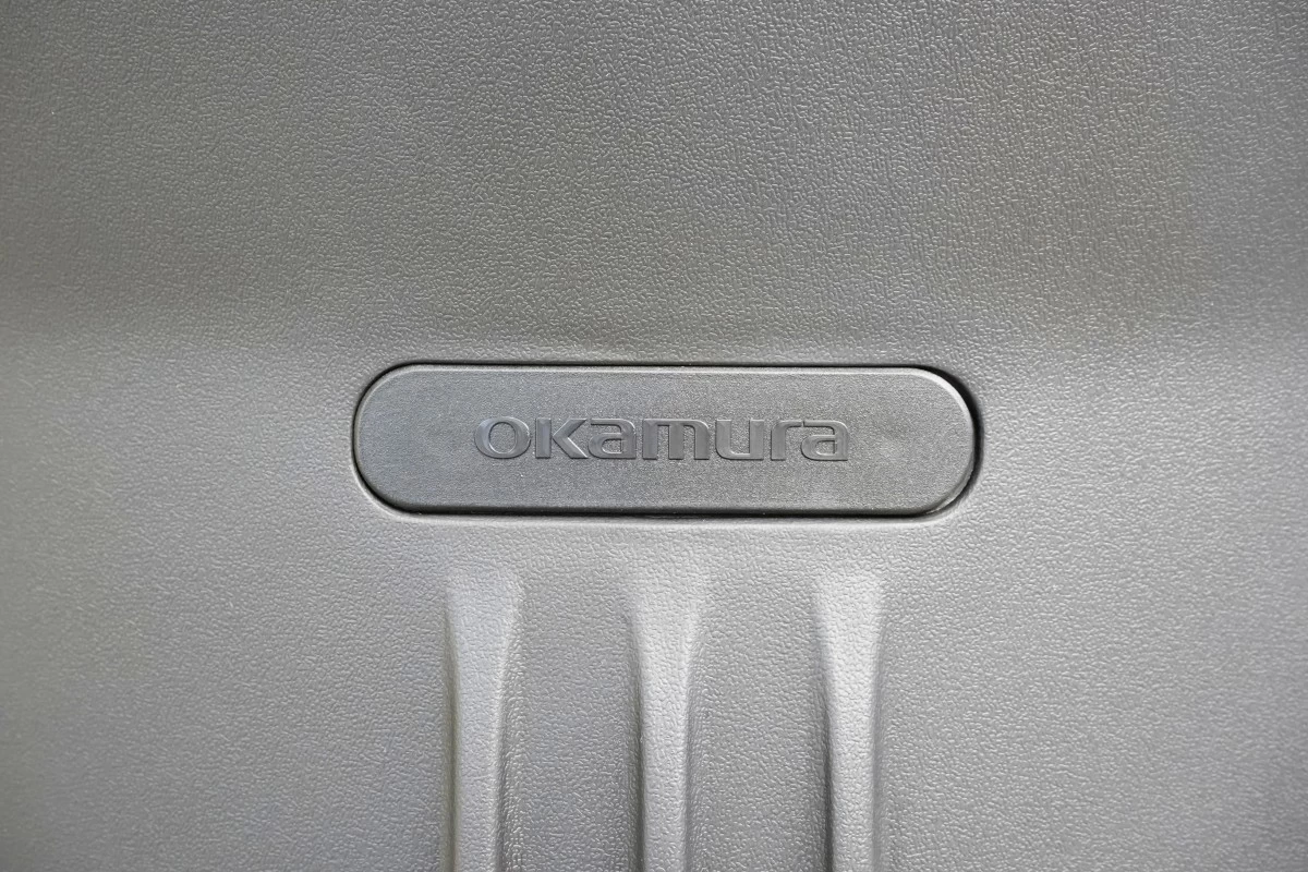 オカムラ CG-R OAチェア〔ハイバック､ブラックシェル､ライトグリーン〕