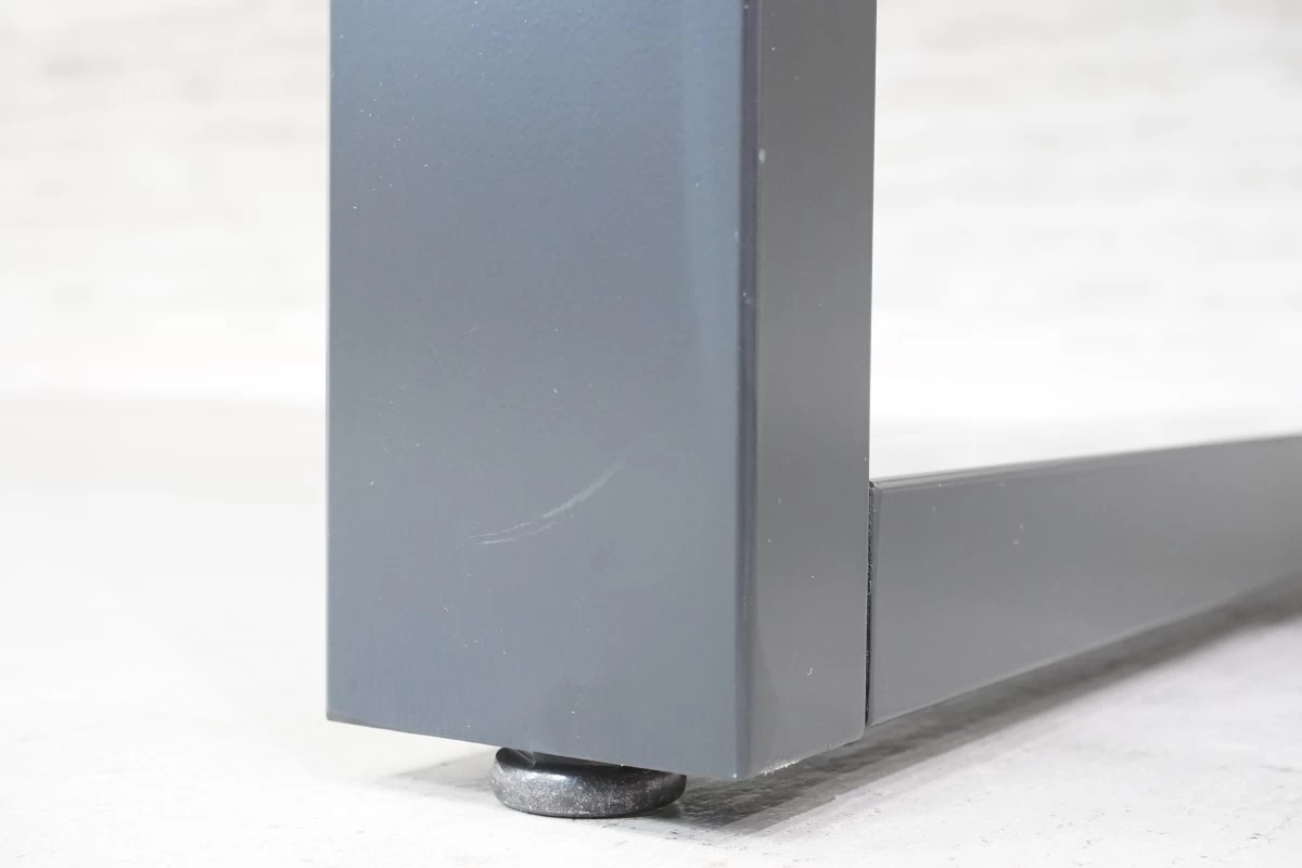 オカムラ アルトピアッツァ 3210テーブル〔ブラック脚､ナチュラル天板〕