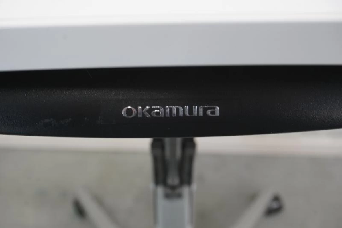 オカムラ ライズフィット3 昇降テーブル〔角型、シルバー脚、ホワイト天板〕