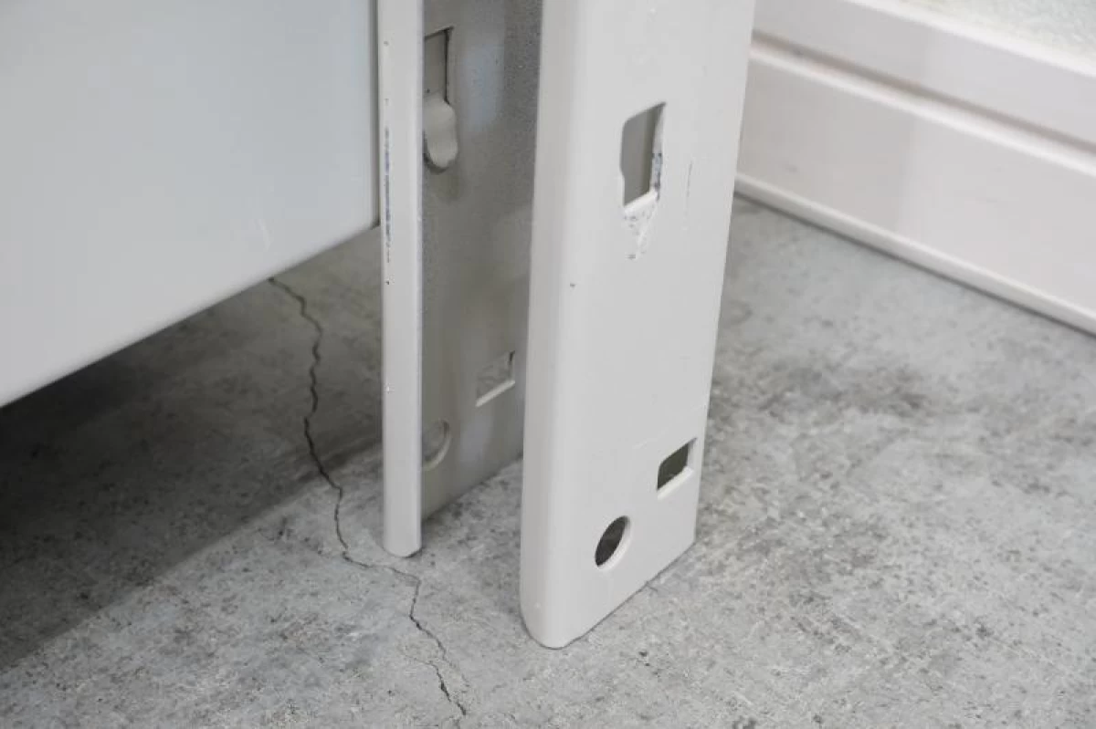 コクヨ 1845中軽量棚〔H2100、天地5段〕